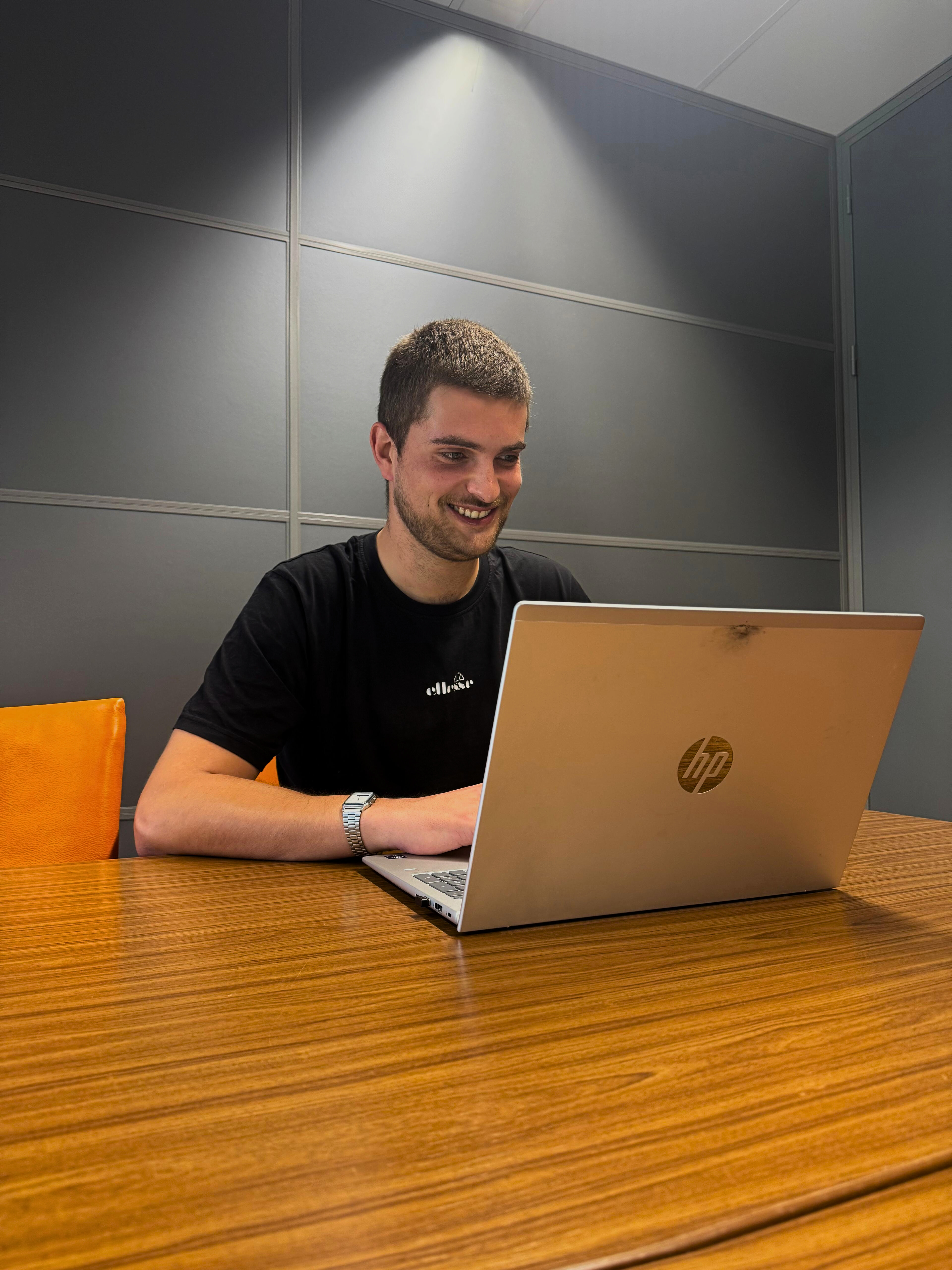 ‘Van belader tot medewerker van het Klantcontactcentrum: bij ROVA kan ik écht stappen zetten.’